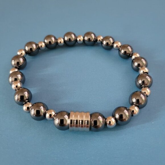NWT Mens Hematite Luxury Stretch Bracelet Deep Gray, Silvery Accents S M L XL - Picture 5 of 6